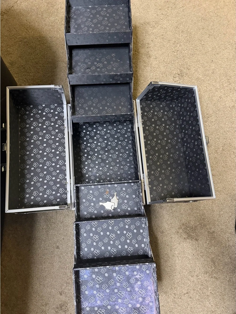 Black Diamond-Pattern Aluminum Trim Storage Case - Professional Organizer
